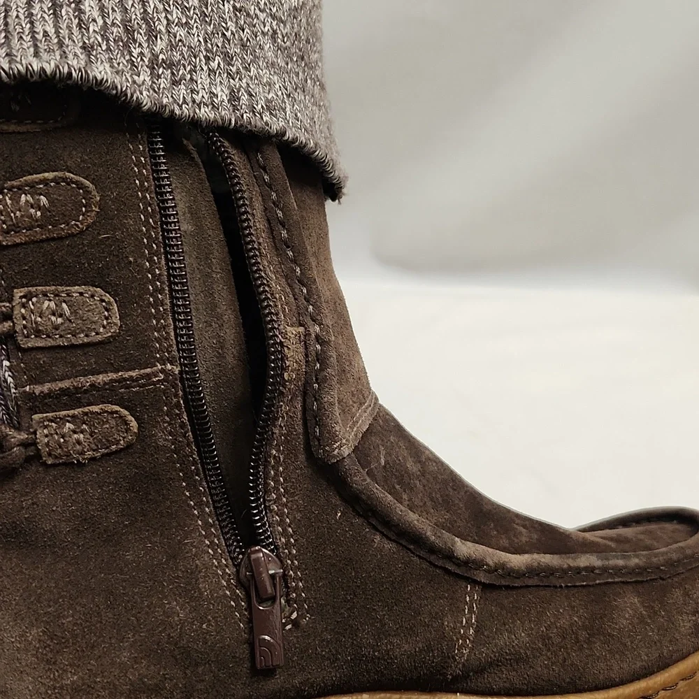 The North Face Alana Mid Knit Suede Fold-over Winter Boots (W Size 7)